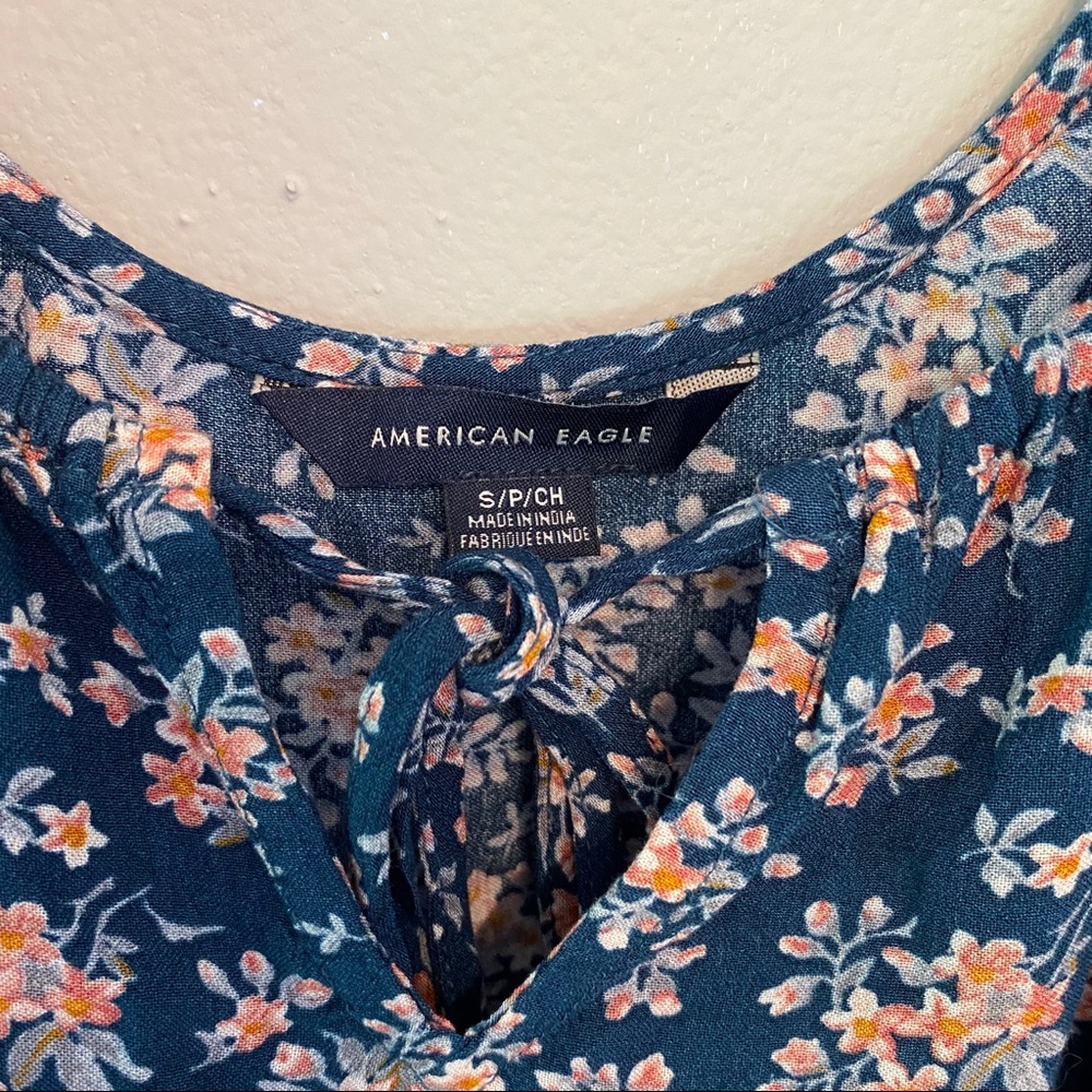 AE Blouse - Picture 3 of 4
